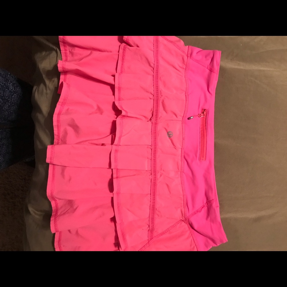 Lulumon skirt
